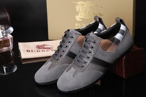 Burberry Fashion Men Sneakers--052